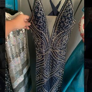 Size 2 but fits more like a 4-6